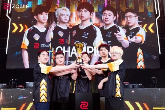 2年1300万！库明加把自己逼上了绝路，加盟森林狼或许是个错误