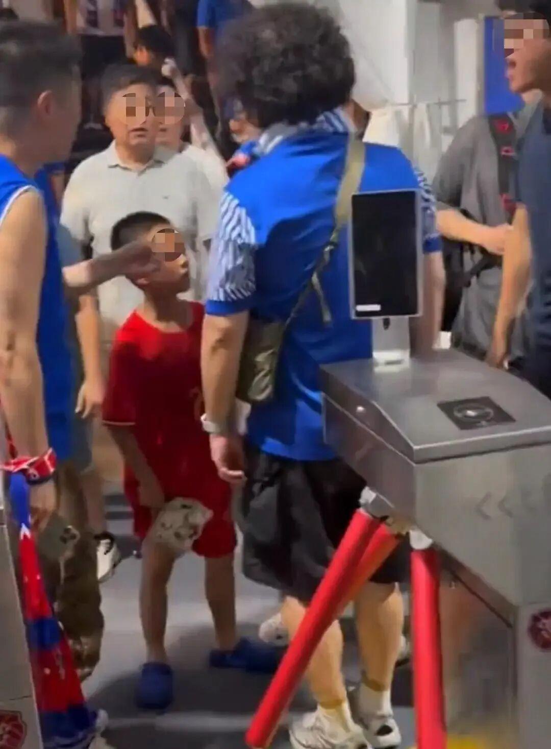 药娃决胜盘“神奇小饮料”成分引热议，郑钦文美网烈焰红战袍出炉