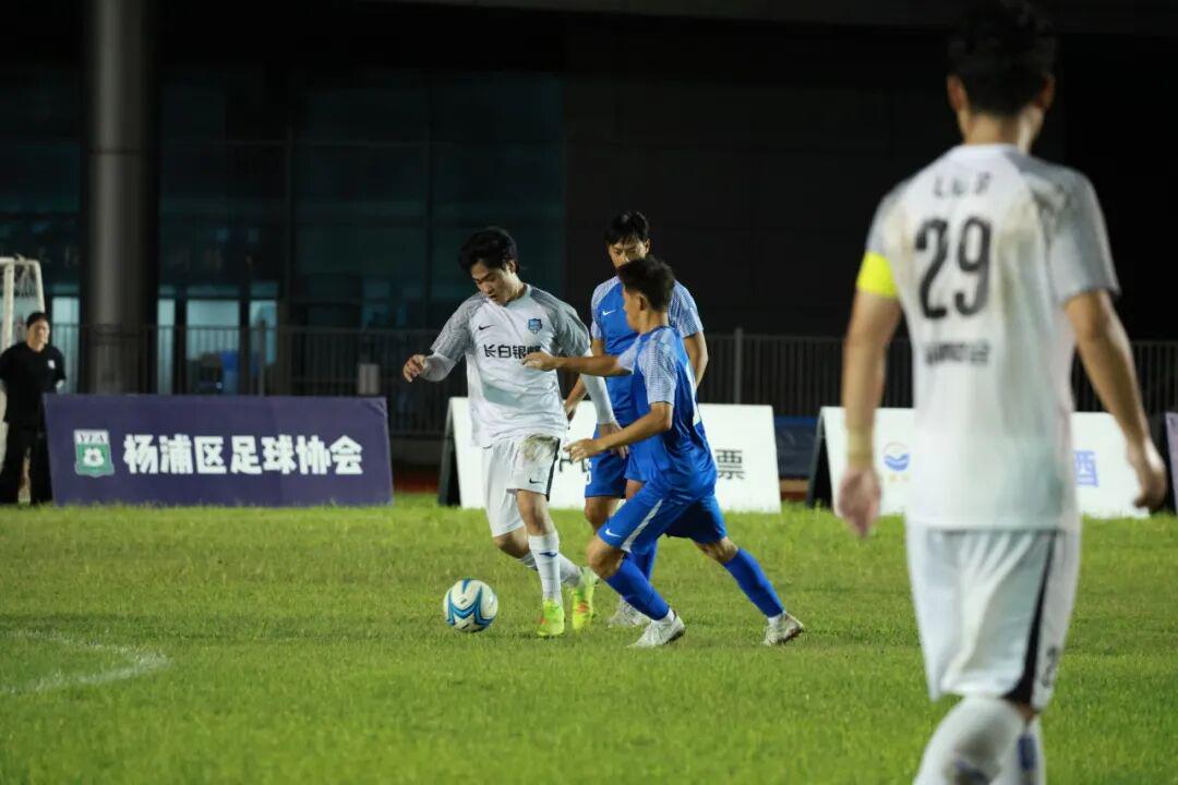 利兹联对纽卡斯尔联队赛前博客暂时无法访问