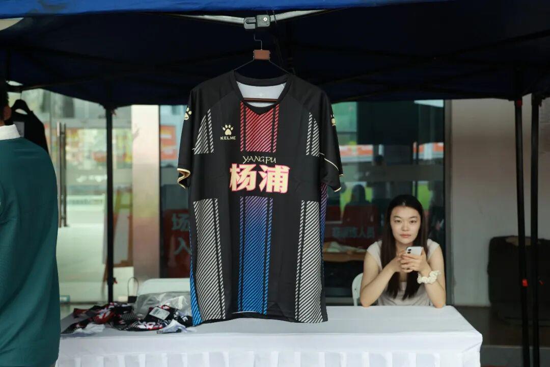 世界杯开幕3天，曝3大荒唐事，中国球迷遭殃，就连大使馆也发声