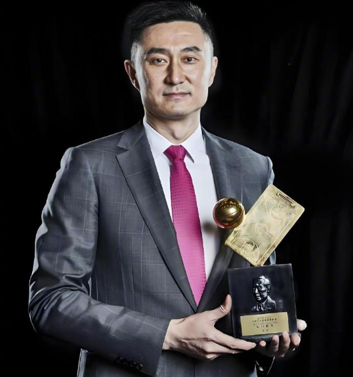 刘翔深夜再发文:继续搞笑吧,我一直没有离开,并不是我不想走,而是你没让我走