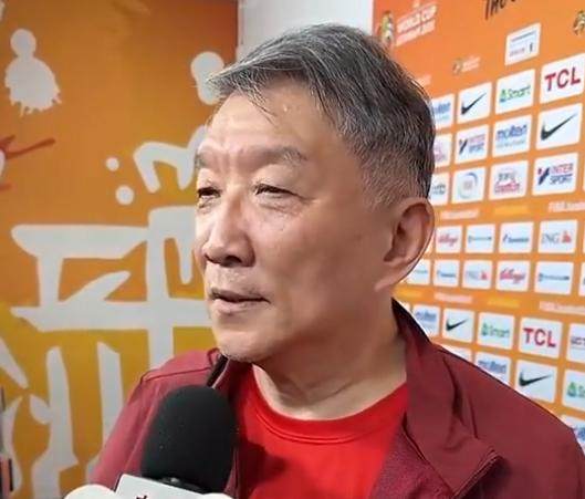 切尔西门将位置调整:桑切斯遭报价 马丁内斯成候选