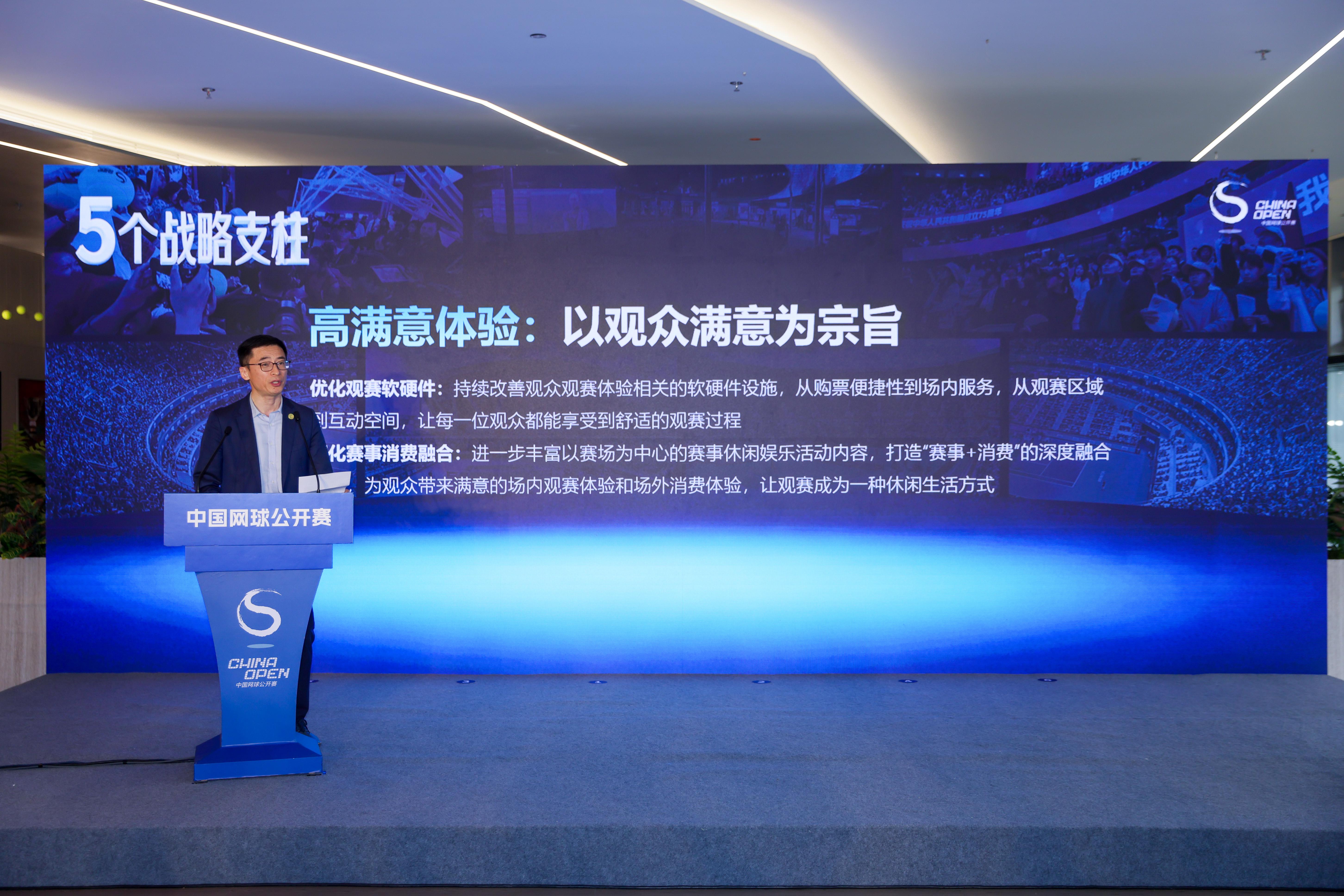 斯普利特离任!都什么时候了,中国球迷怎么还在怪杨瀚森教练?