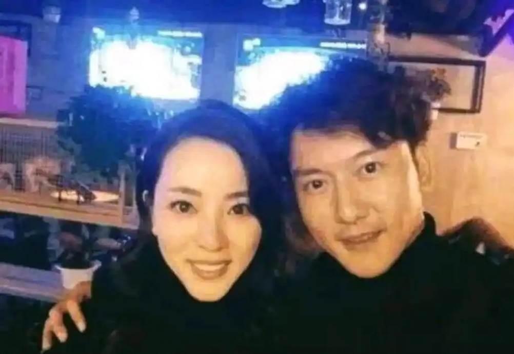 别用"三连冠"骗自己了，女排3