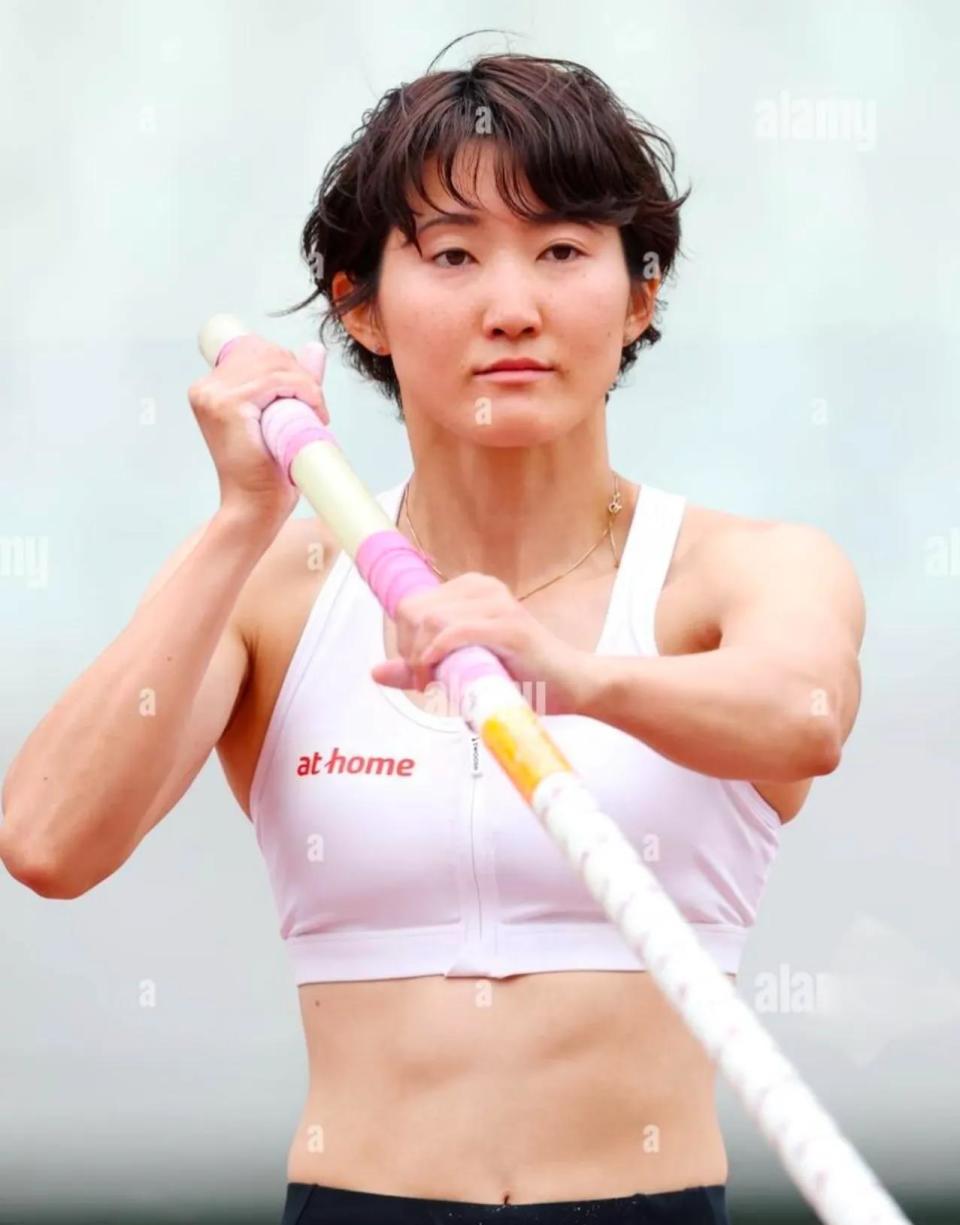 时隔14个月大满贯赢球,郑钦文晋级美网资格赛第二轮